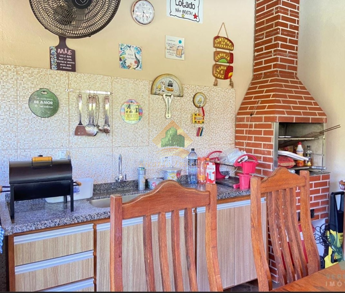 Belíssima casa em condomínio no horto florestal.