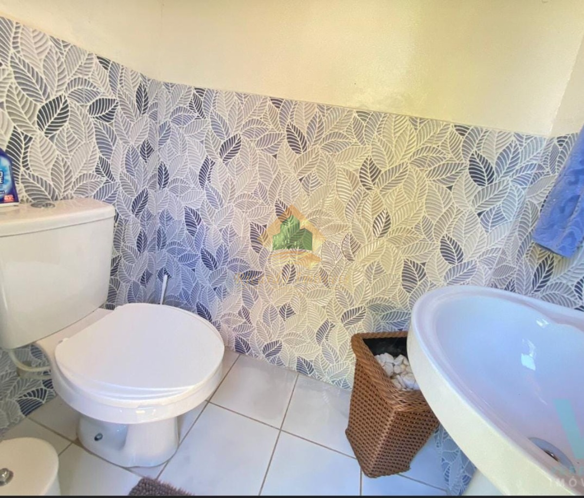 Belíssima casa em condomínio no horto florestal.