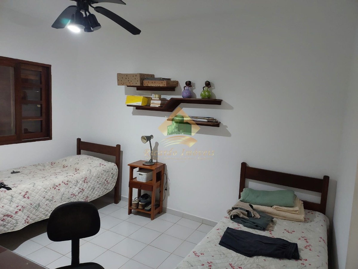 Excelente casa no bairro Jardim Carolina