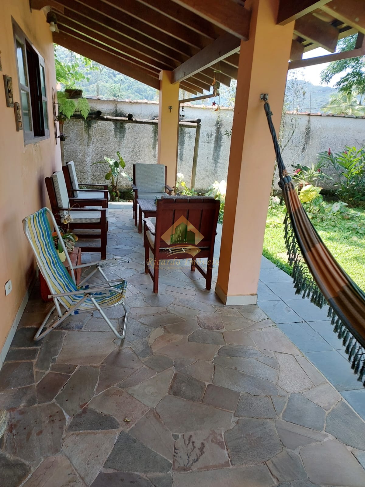 Excelente casa no bairro Jardim Carolina