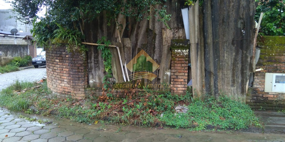 Terreno bem localizado próximo ao fórum.