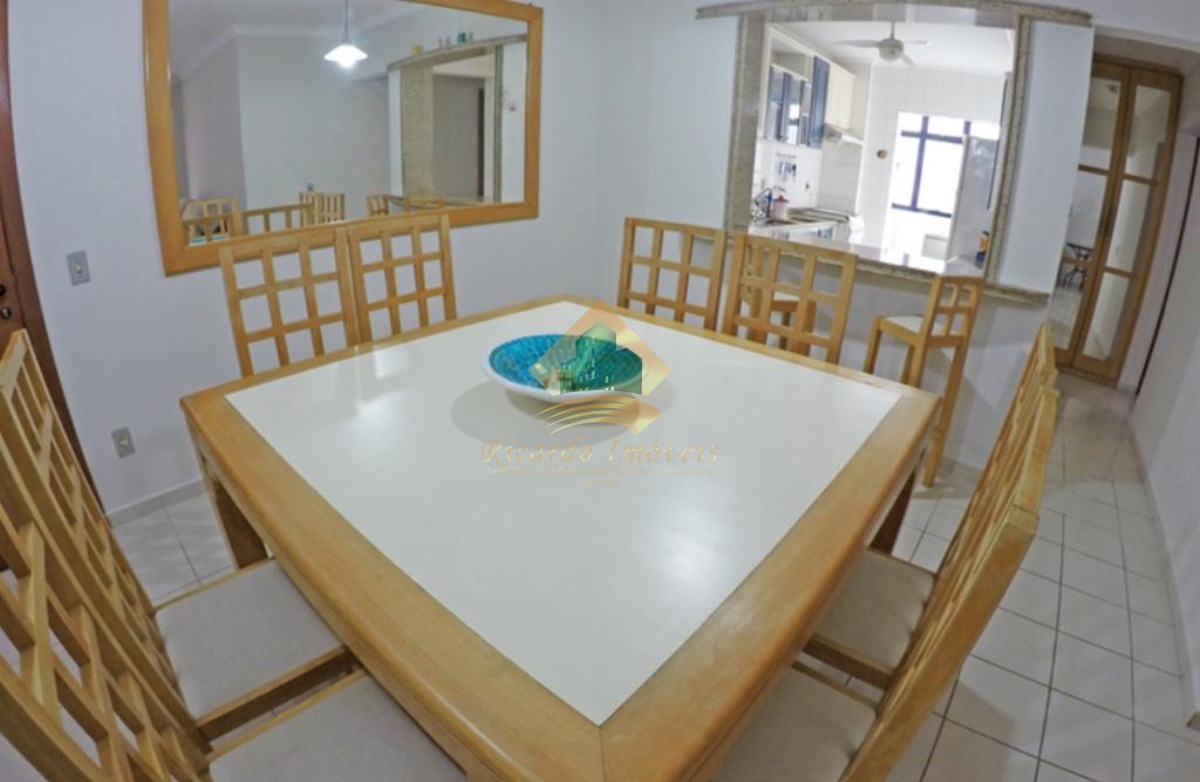 Excelente apartamento,com vista para o mar, ótimo investimento para locação temporária.