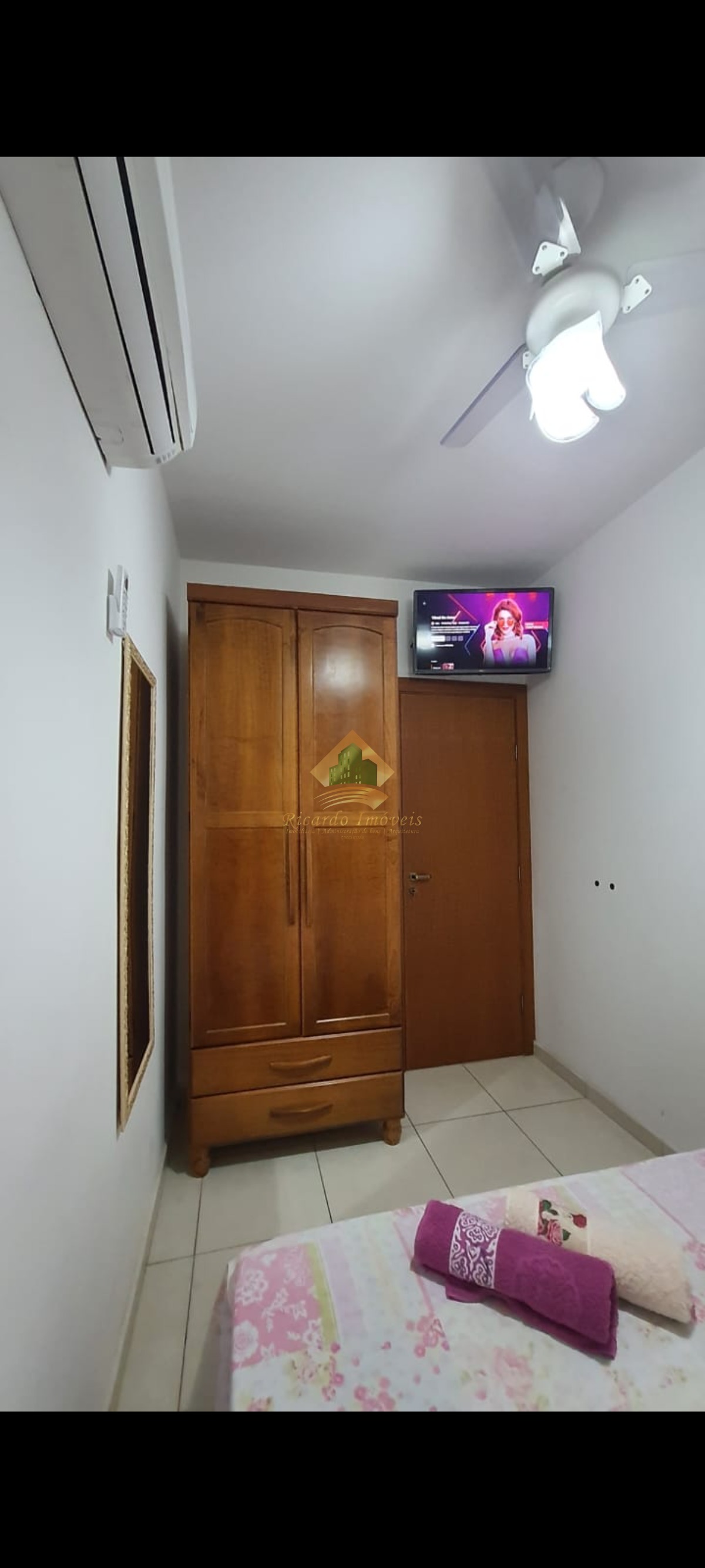 Apto 3 Dormitórios sendo 1 Suíte