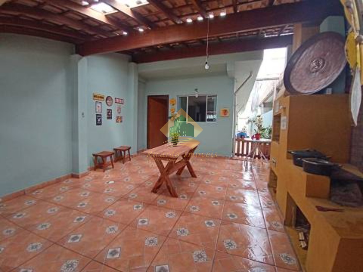 Casa à venda com 2 quartos, 70m² - Foto 9