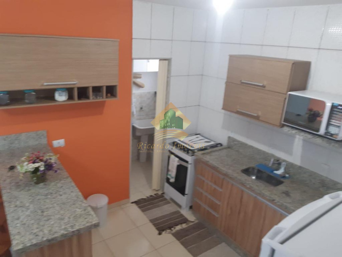 Apartamento de 2 dormitórios entre o itaguá e ténorio