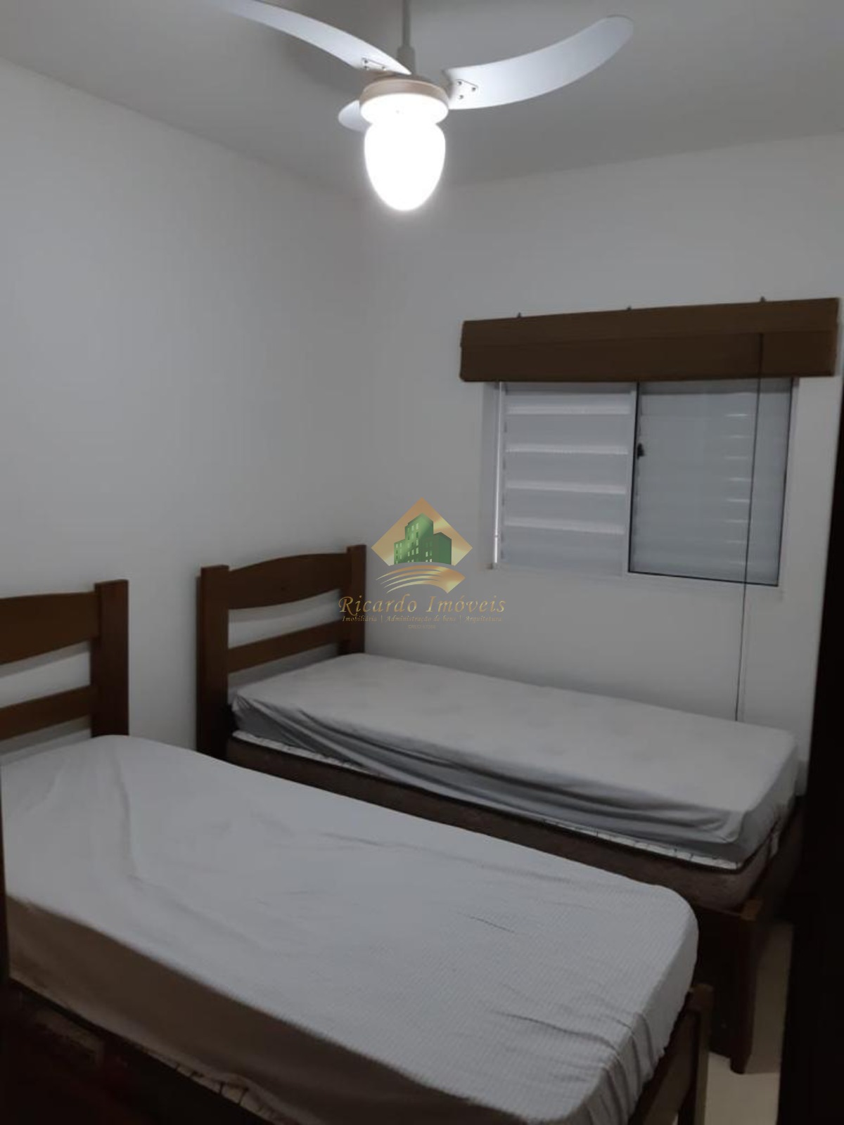 Apartamento de 2 dormitórios entre o itaguá e ténorio