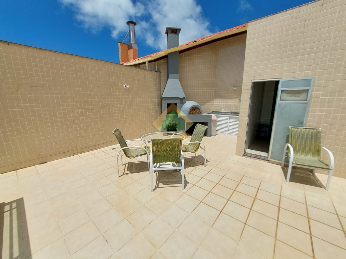 Apartamento na área nobre da praia grande a150 metros do mar