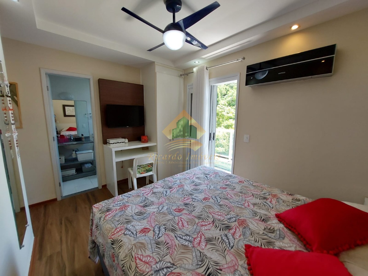 Apartamento na área nobre da praia grande a150 metros do mar