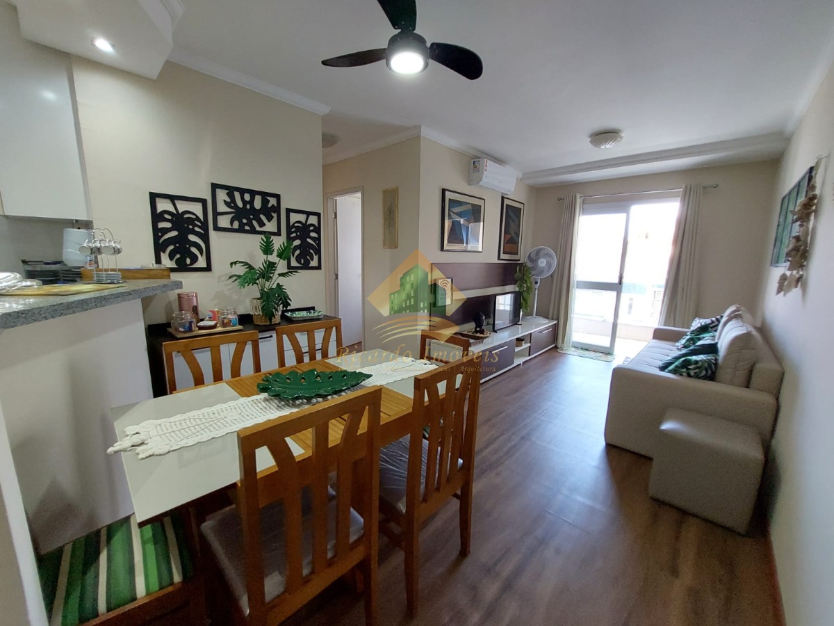 Apartamento na área nobre da praia grande a150 metros do mar