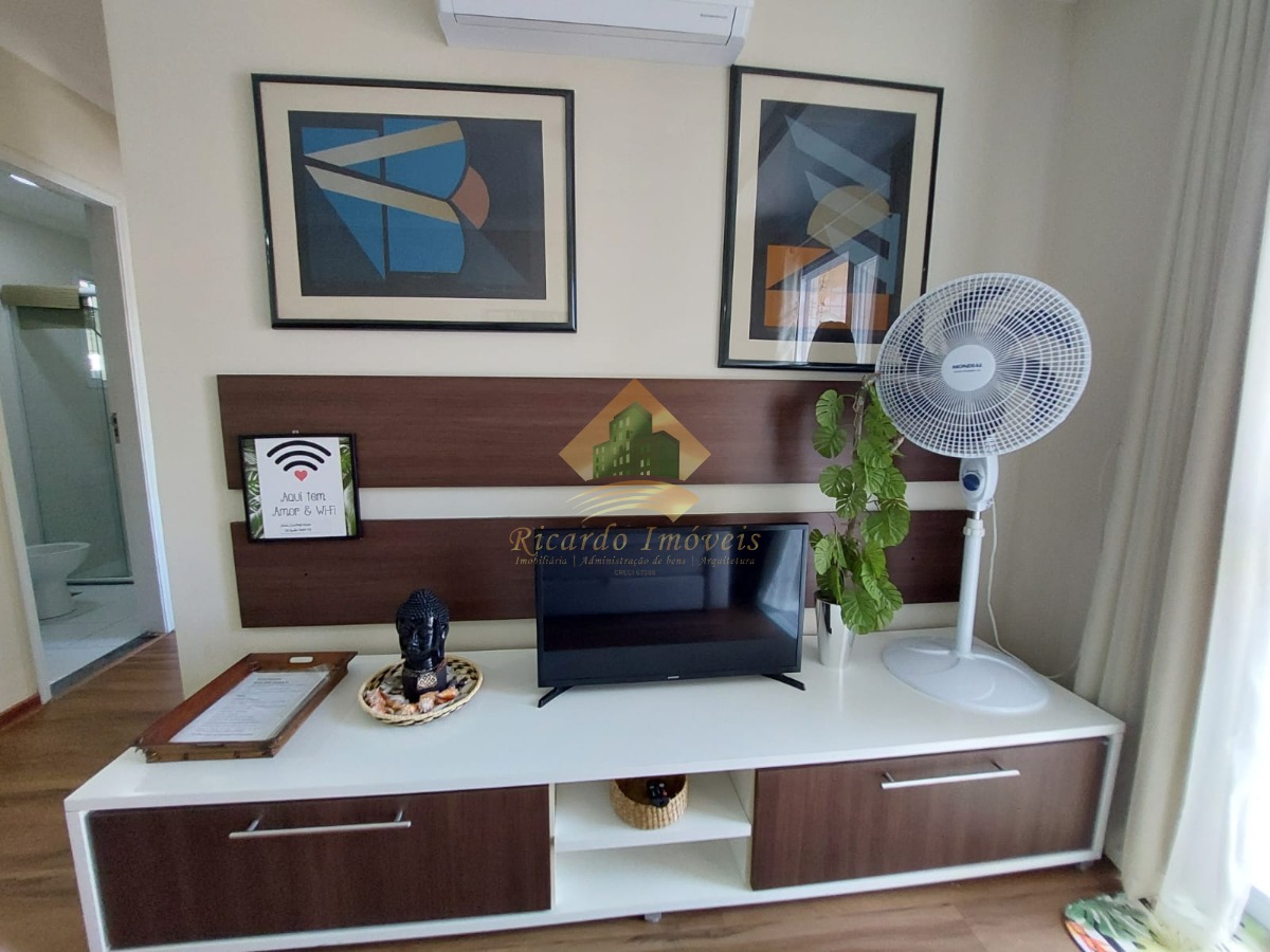 Apartamento na área nobre da praia grande a150 metros do mar