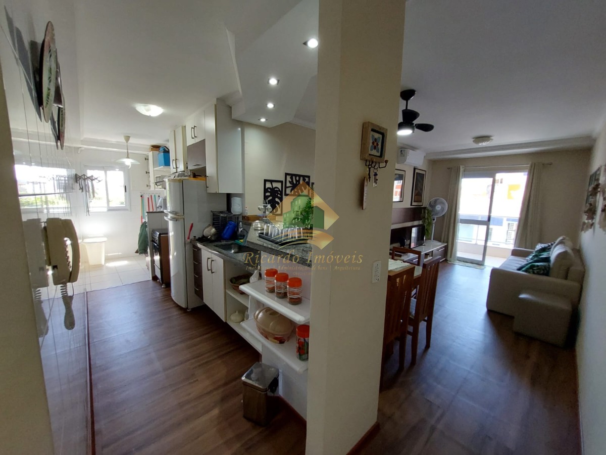 Apartamento na área nobre da praia grande a150 metros do mar