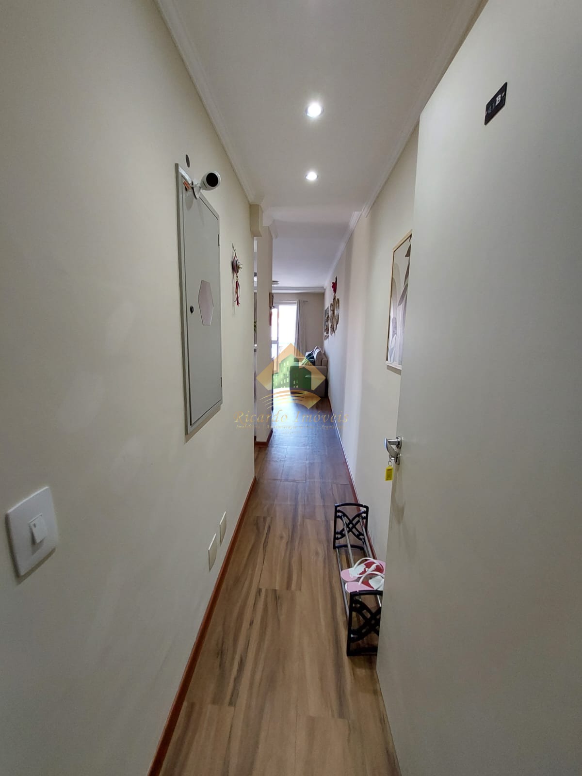 Apartamento na área nobre da praia grande a150 metros do mar