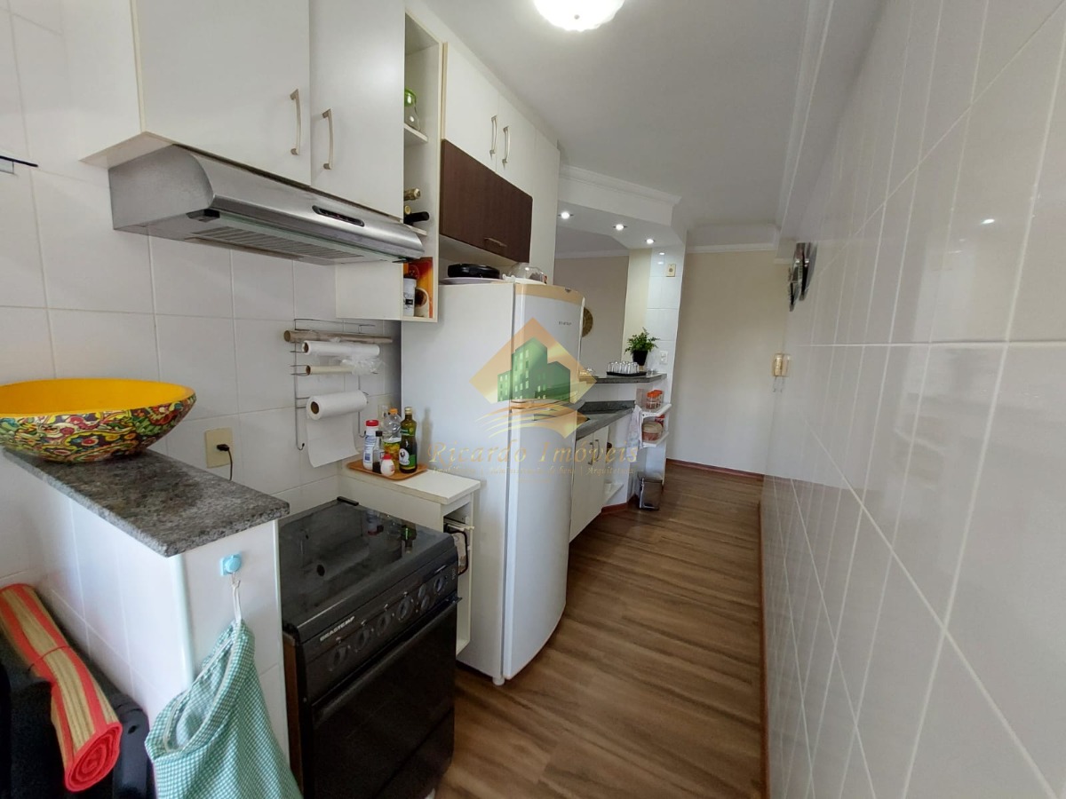 Apartamento na área nobre da praia grande a150 metros do mar