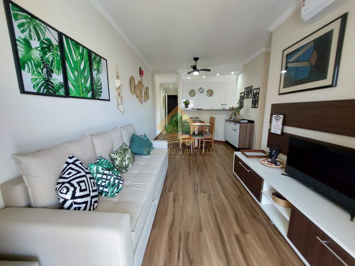 Apartamento na área nobre da praia grande a150 metros do mar