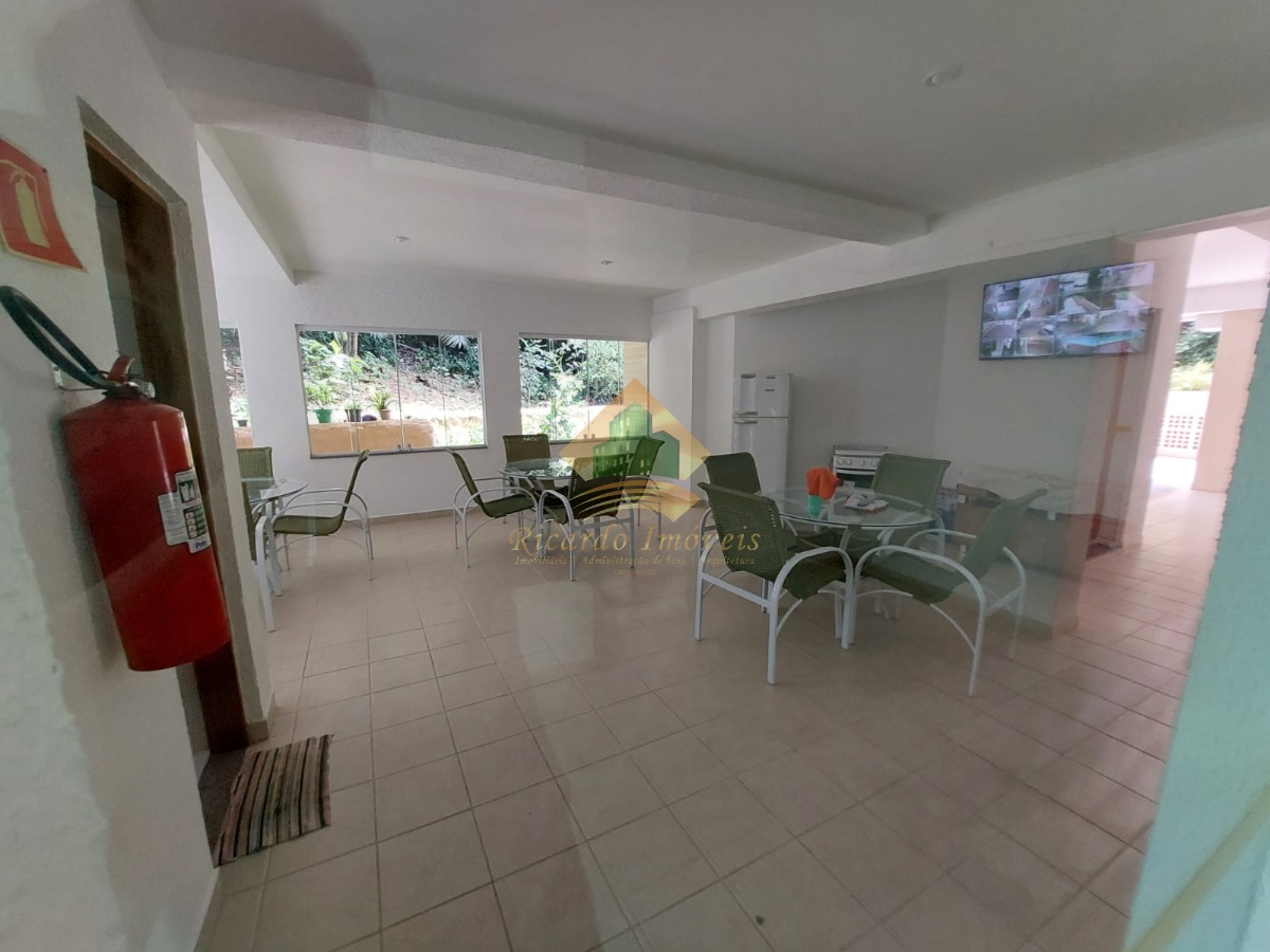 Apartamento na área nobre da praia grande a150 metros do mar
