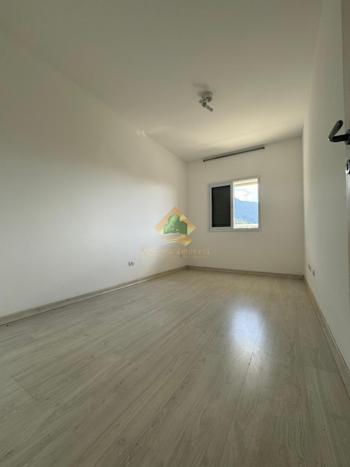Apartamento alto padrão no centro de ubatuba próximo a prefeitura