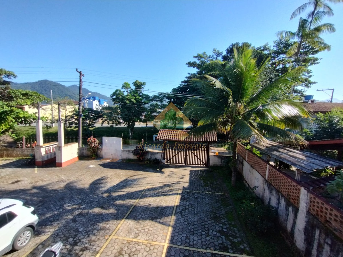 Apto com 2 Dormitórios, aconchegante, próximo a rodovia, para acesso as belas praias de Ubatuba.