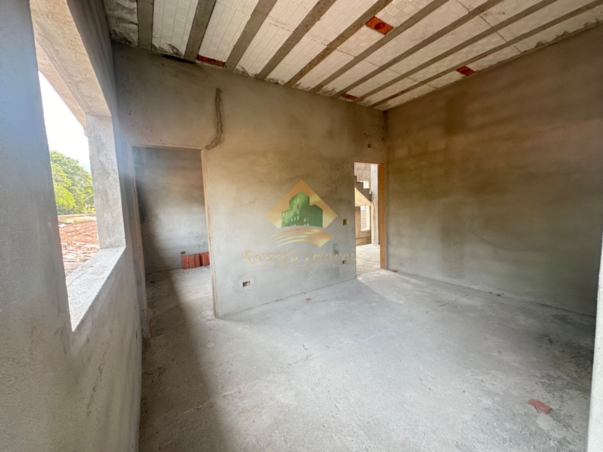 Casa em contrução oportunidade de fazer pousada