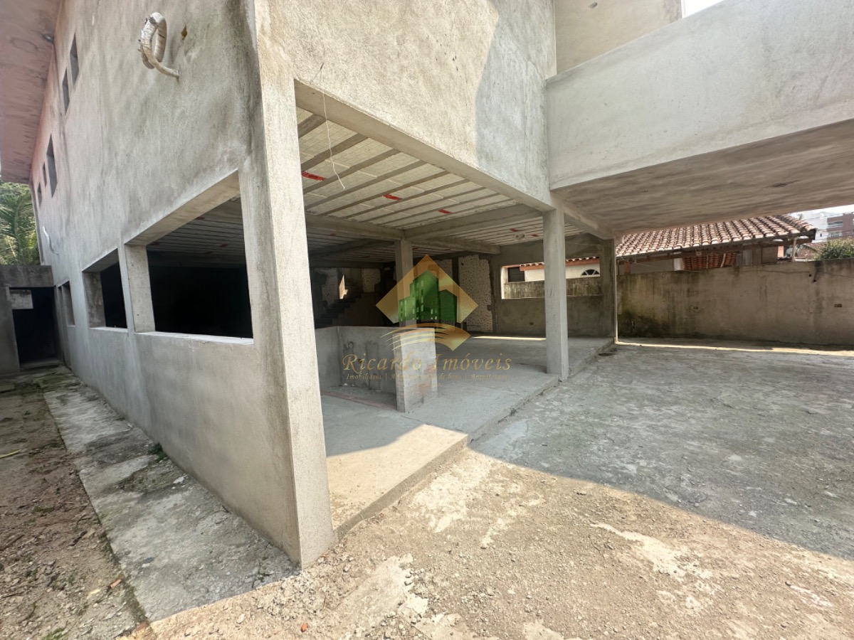Casa em contrução oportunidade de fazer pousada