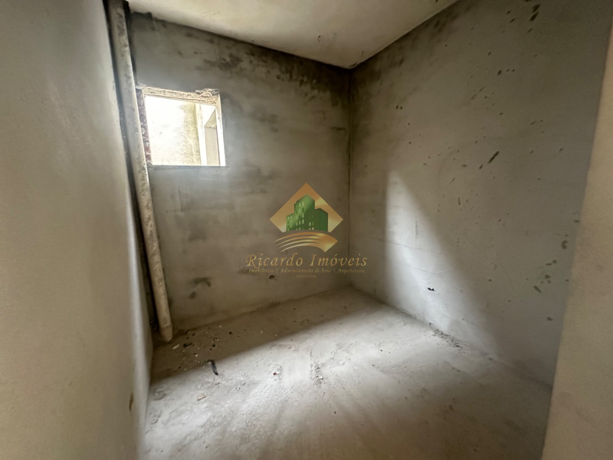 Casa em contrução oportunidade de fazer pousada