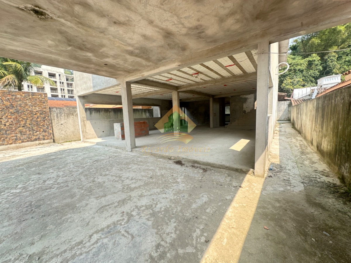 Casa em contrução oportunidade de fazer pousada