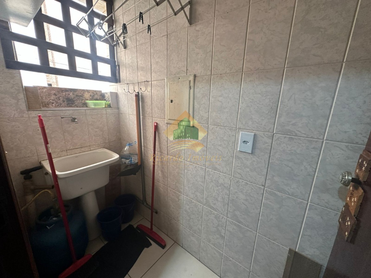 Apt de 2 dormitórios no centro de ubatuba