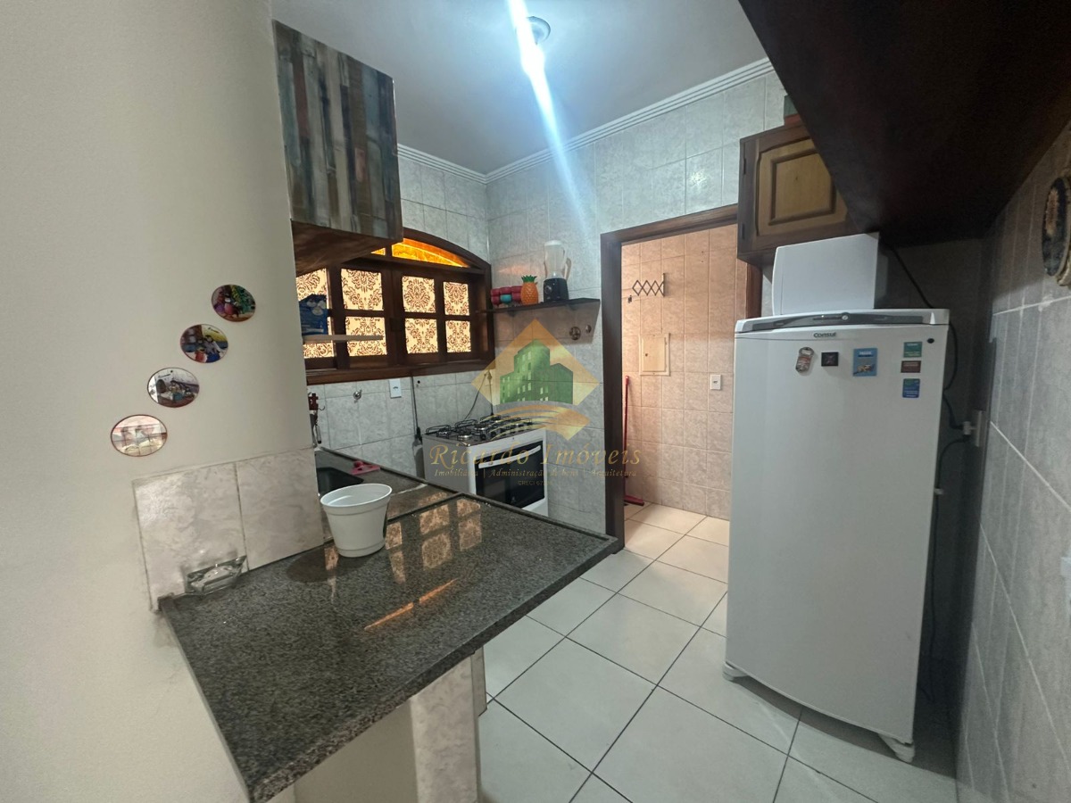 Apt de 2 dormitórios no centro de ubatuba