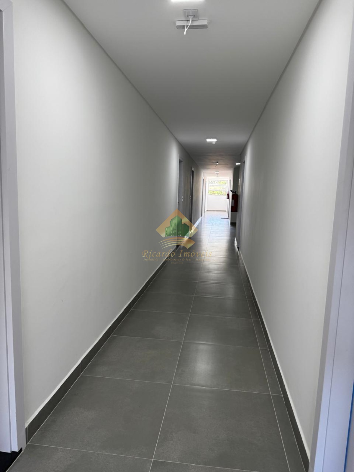 Studios novos proximo a praia temos 03 unidades no 2 andar