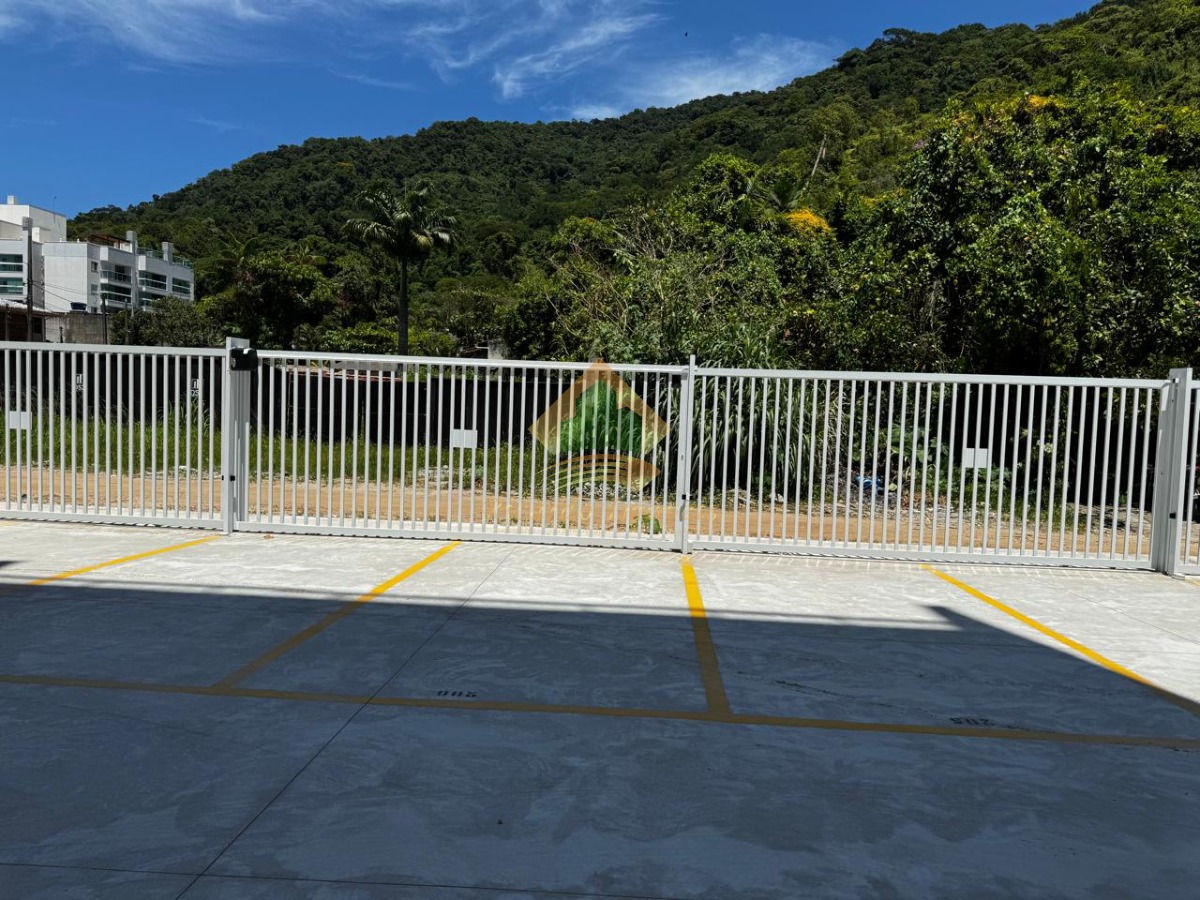 Studios novos proximo a praia temos 03 unidades no 2 andar