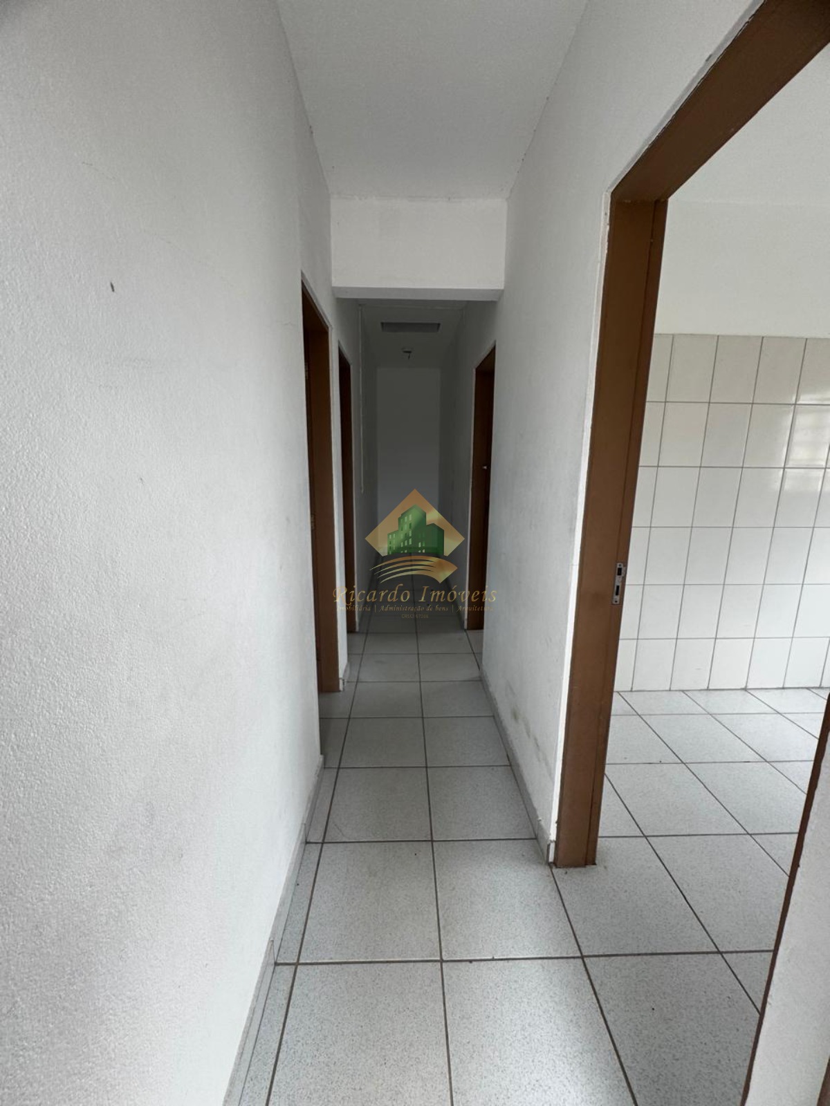 02 casa no mesmo terreno em otima localização