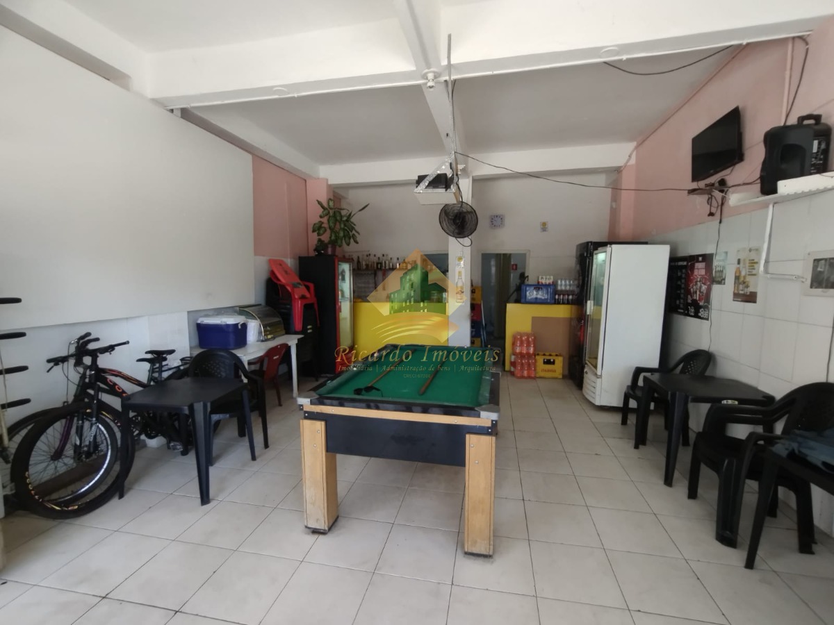 Casa à venda com 4 quartos, 169m² - Foto 1