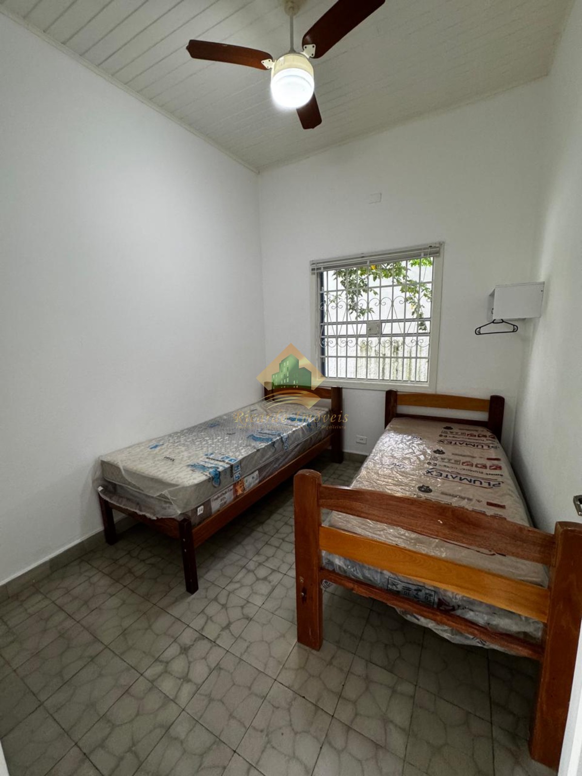 Casa 03 dormitórios otima localização