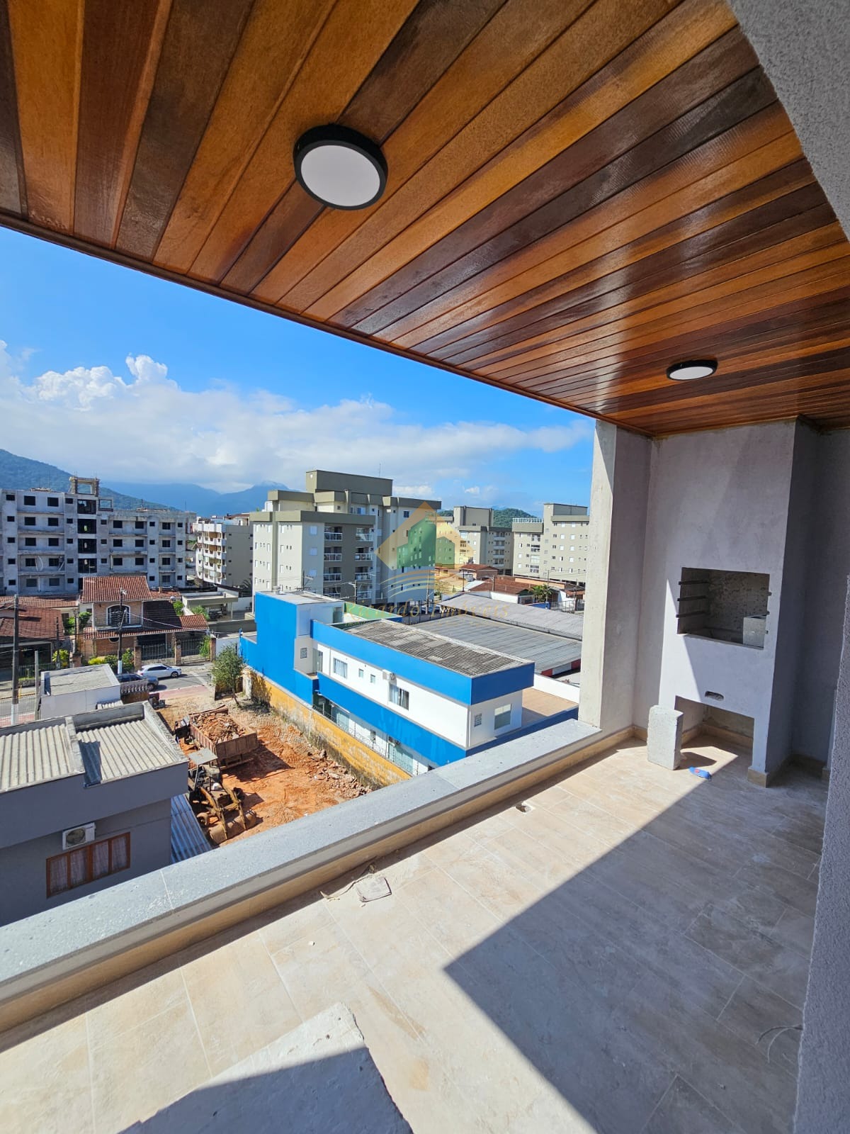 Apt com ótima localização na região central
