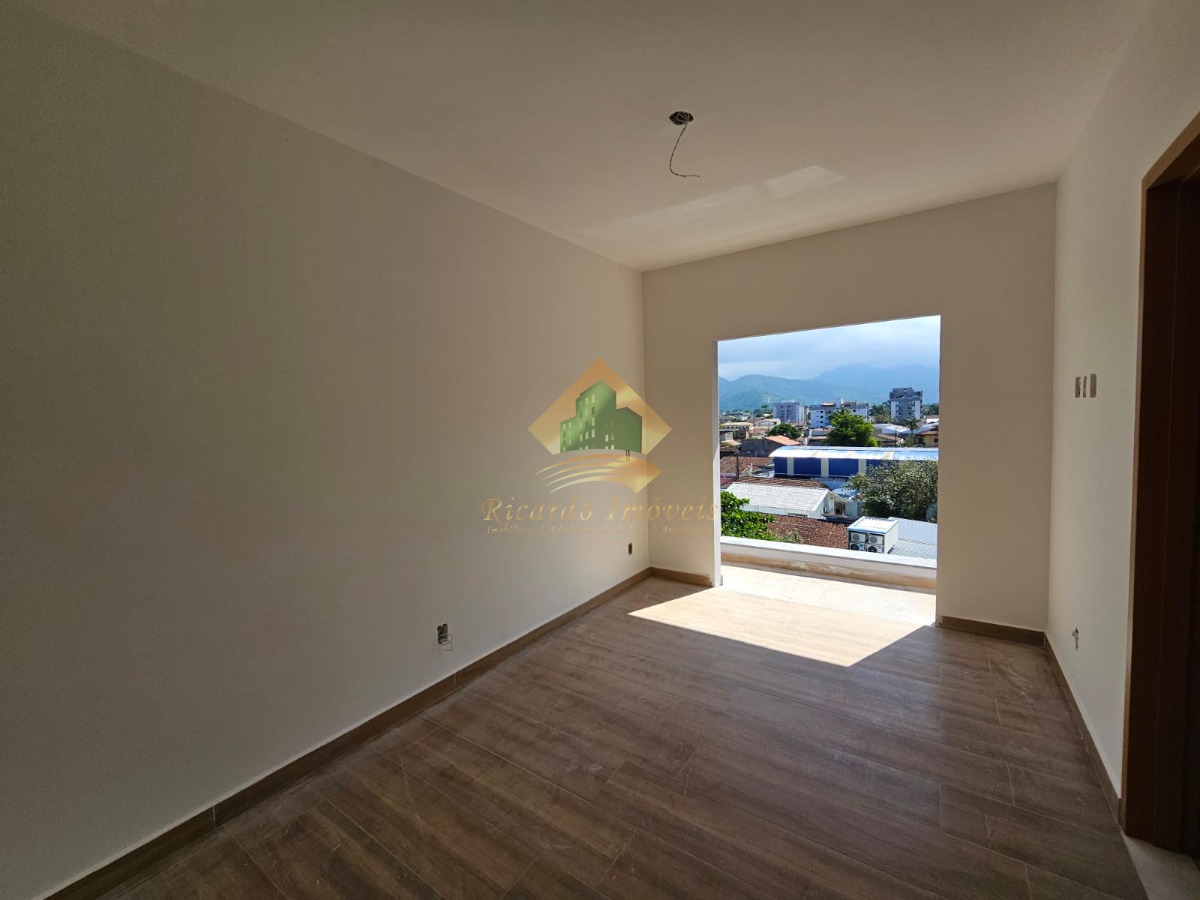 Apt com ótima localização na região central